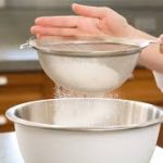 Choosing Flour Sifter For Perfectly Baked Goodies