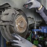 Here are 5 important key things to look out for that indicate that you may have faulty brake pads.